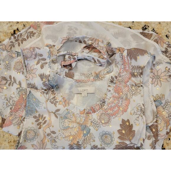 Loft Shimmer Floral Peplum Tie Back Tank - Picture 4 of 4